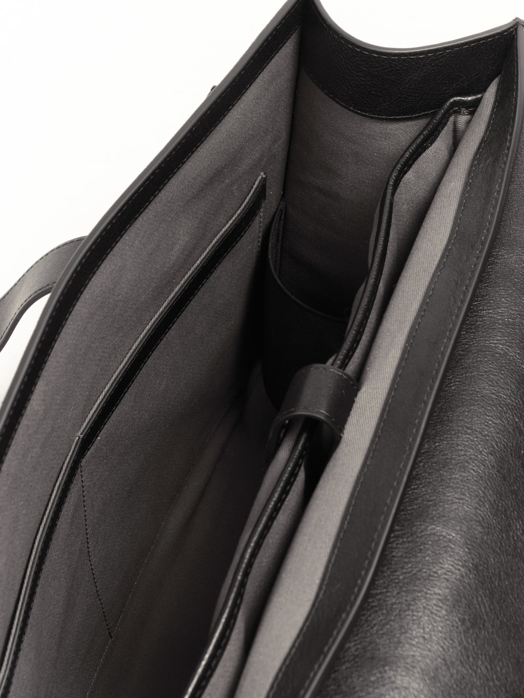 Alta Briefcase (Black)